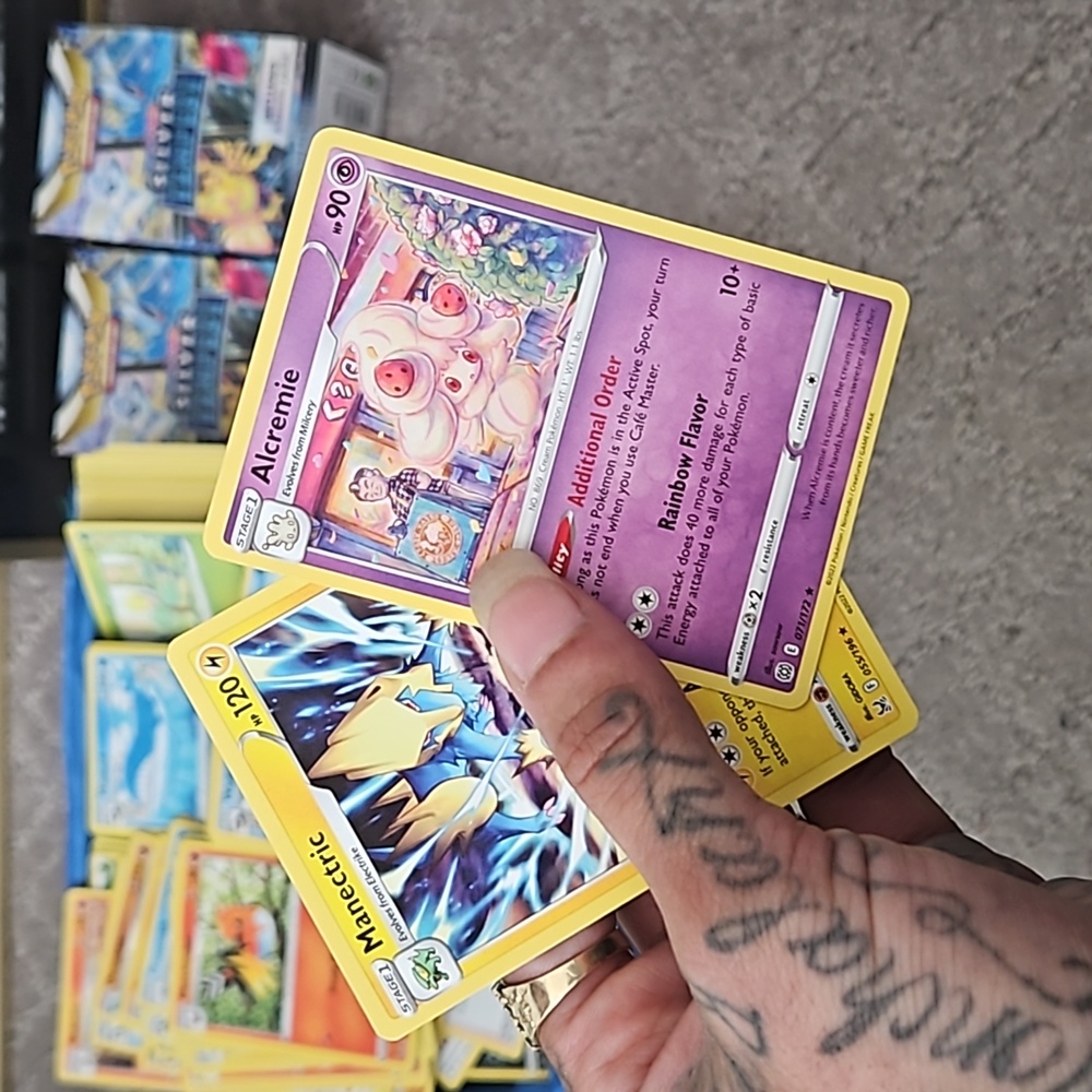 Pokémon Cards - Picture 4 of 4